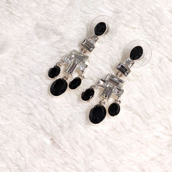 Vintage Black & Clear Rhinestone Pierced Dangle Earrings - Picture 5 of 10